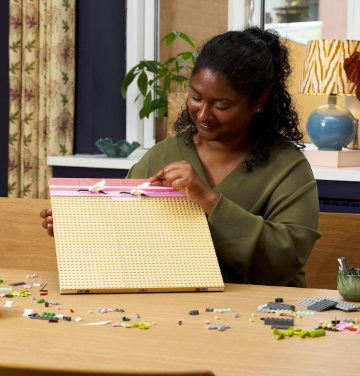Prime Picks Japanese Cherry Blossom Landscape Building Set for Adults